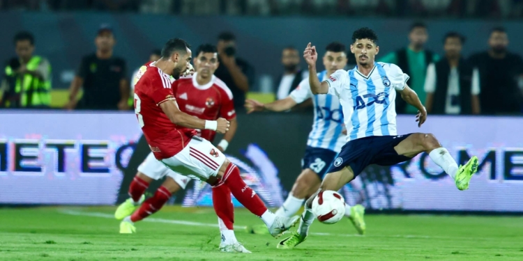 عمرو أديب يسخر من خسارة الأهلي