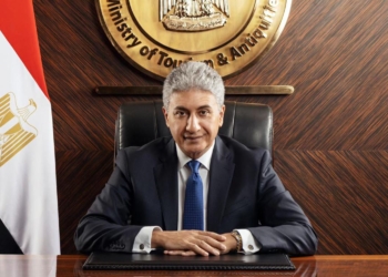 وزير السياحة