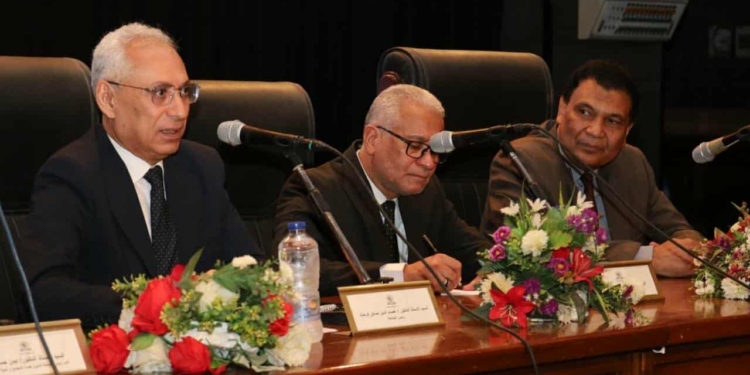 رئيس جامعة المنيا