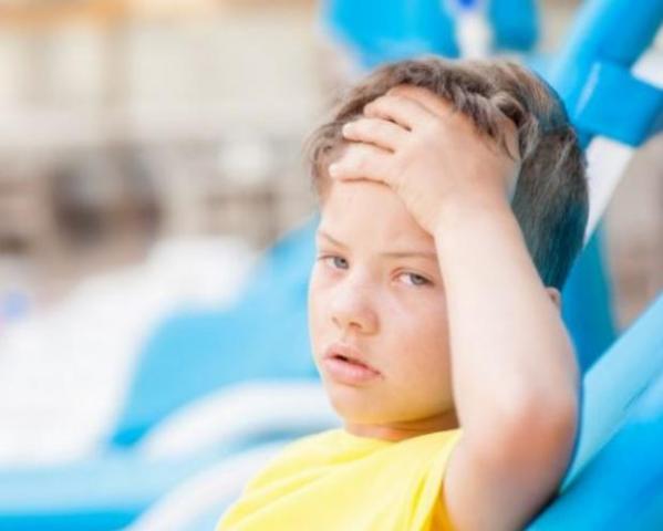 أضرار أشعة الشمس على الأطفال