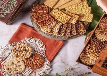 أضرار الإفراط في تناول حلويات المولد