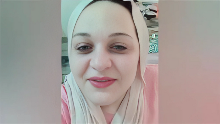 بنت مبارك
