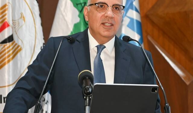 وزير الري