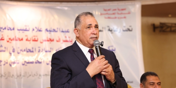 عبد الحليم علام