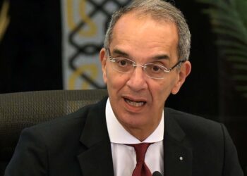 وزير الاتصالات