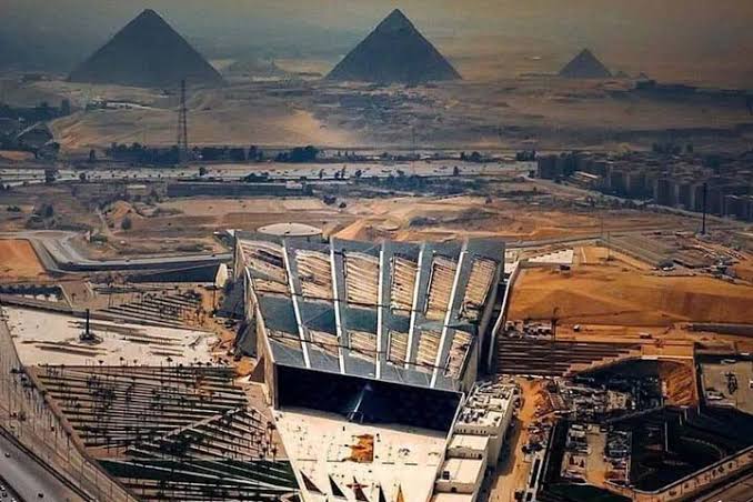المتحف المصري الكبير