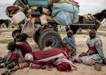 معاناة أهل السودان