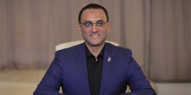الدكتور أحمد شوقي- الخبير المصرفي