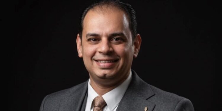 الدكتور أحمد ماجد، أمين الإعلام بحزب مستقبل وطن بمحافظة السويس