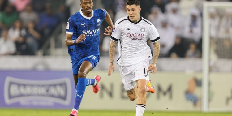 الهلال والسد