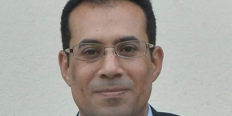 الصحفي محمد طاهر