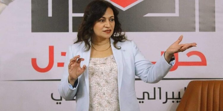 نفين فارس