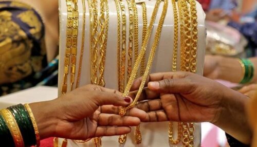 سعر الذهب عيار 21 مساء اليوم الأحد