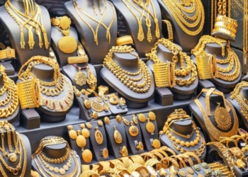 سعر الذهب مساء اليوم الإثنين