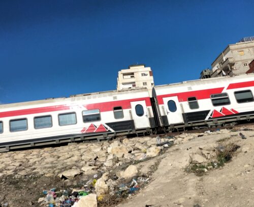مصرع شخص أثناء عبور السكة الحديد بمنطقة حجر النواتية بالإسكندرية
