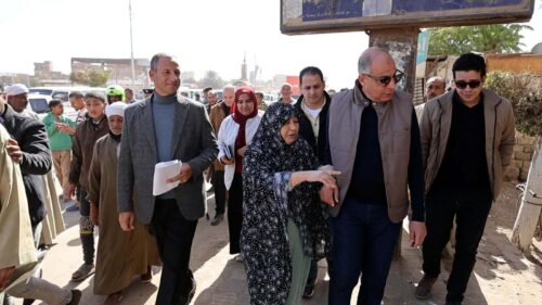 محافظ المنيا يستجيب لمناشدة الحاجة هناء