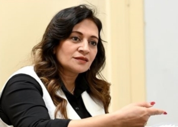 نيفين فارس عضو مجلس الشيوخ