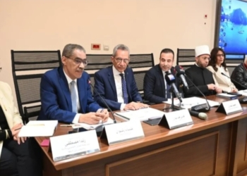اجتماع لجنة الاتصالات أمس