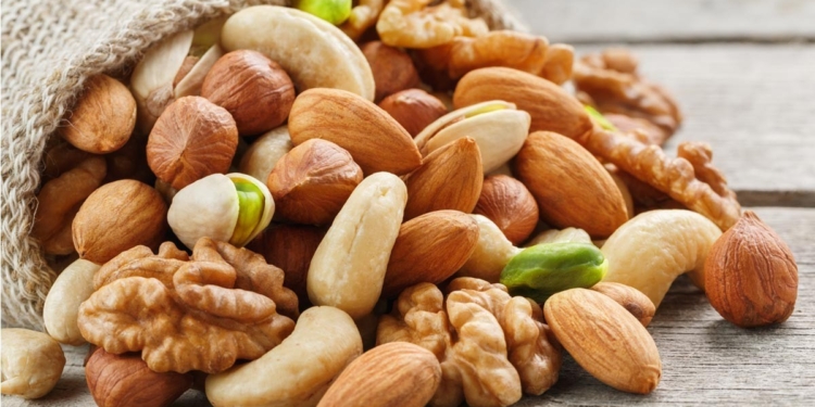 أسعار المكسرات والبلح