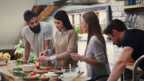 كيف يساعدك رمضان على تقوية علاقتك بأسرتك