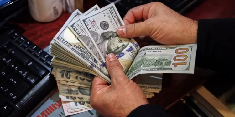 تحويلات العاملين بالخارج