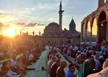 موعد صلاة العيد في تركيا 2026