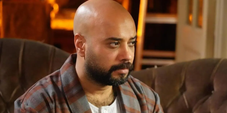 حاتم صلاح يخلع عباءة "نفادي" ليرتدي ثوب الشر في «إفراج».. هل ينجح "شداد" في خطف الأضواء؟