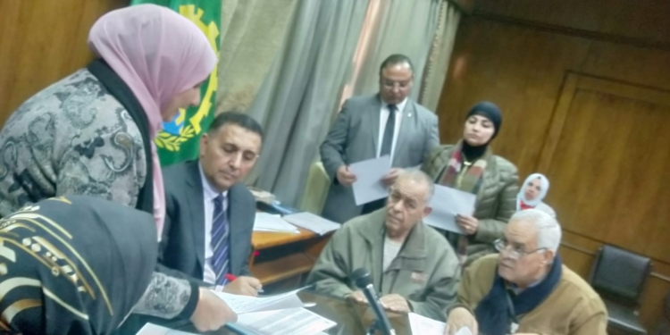 محافظ القليوبية يرفض تراخيص الأكشاك الجديدة ويوجه بتوفير فرص عمل بديلة للشباب