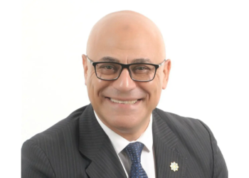الدكتور ماجد عبد العظيم، أستاذ الاقتصاد وخبير الاستثمار