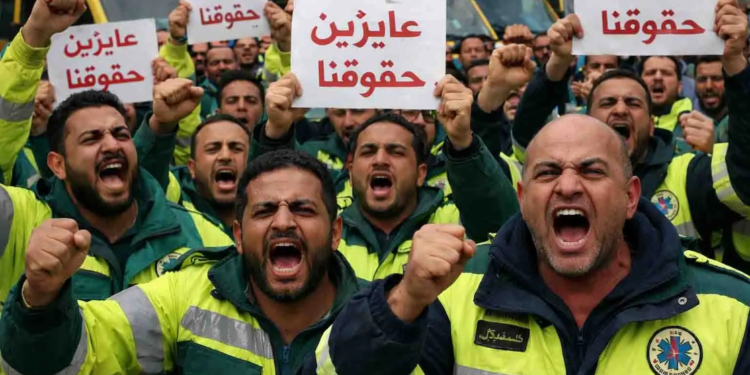 أعضاء هيئة الإسعاف المصرية - تصميم: فتحي ياسر