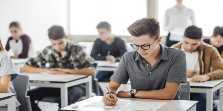 امتحانات الثانوية العامة