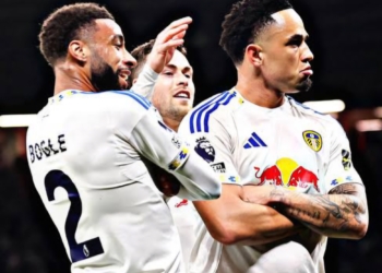 ليدز يفوز على مانشستر يونايتد