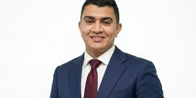 الدكتور أحمد أبو علي