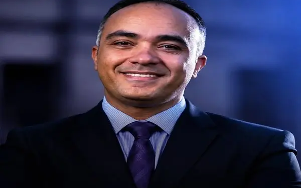 الدكتور شريف حماد