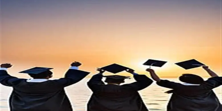 الكليات والمعاهد المتاحة لجميع الشعب
