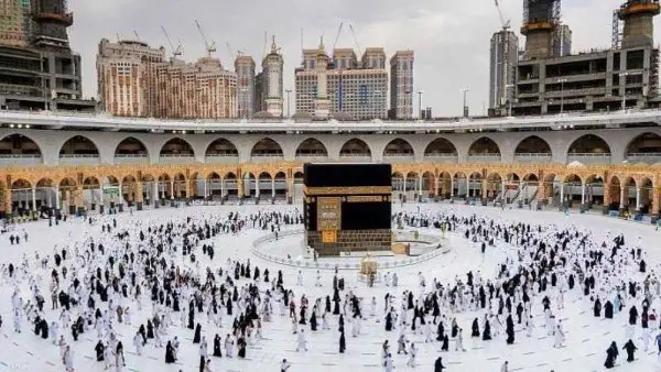 رحلات العمرة بدون ترخيص