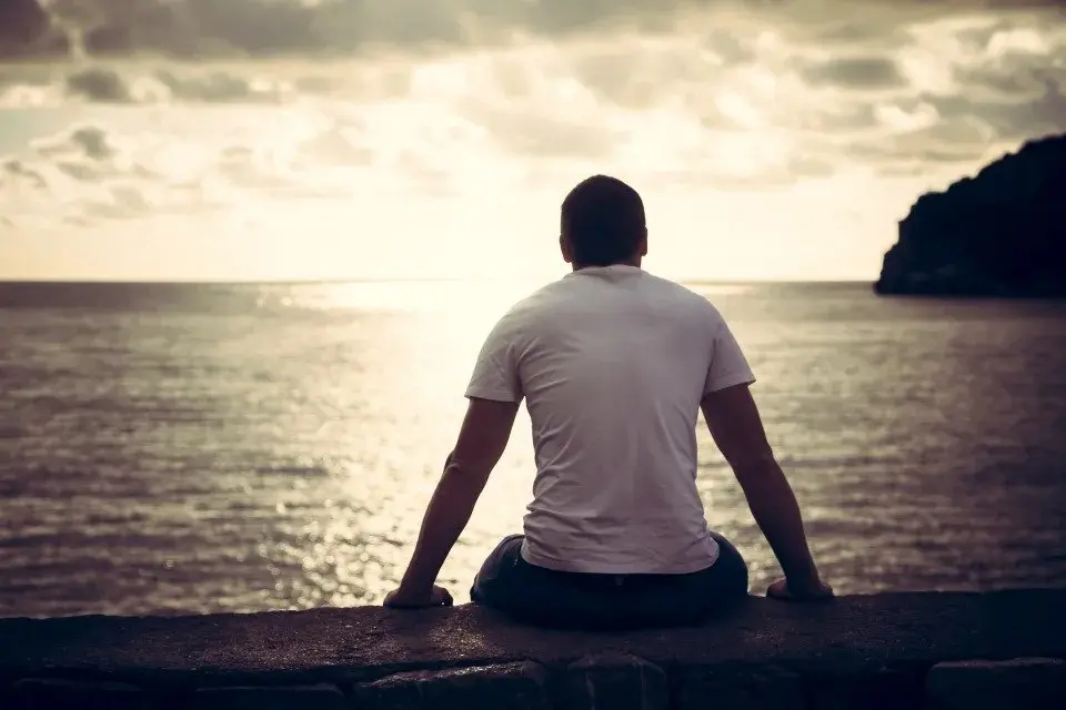 هل تأخر الرد يعني أن الشخص لم يعد مهتمًا؟