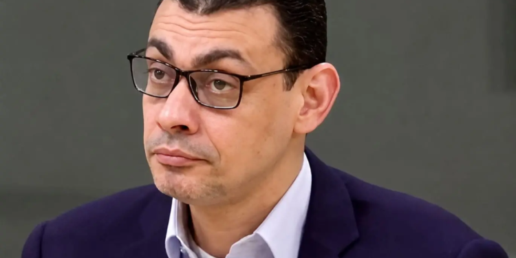 عمرو نبيل