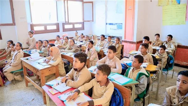 حقيقة جمع تبرعات للمدارس