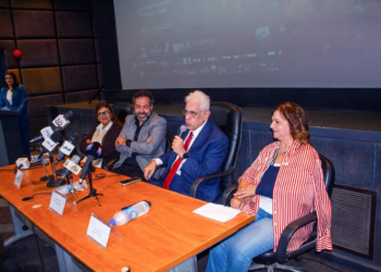 ملتقى القاهرة الدولي للمسرح الجامعي