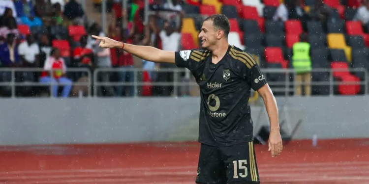 عمر الساعي