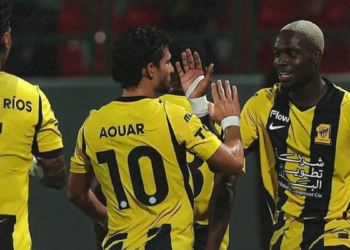 لاعبو الاتحاد يحتفلون