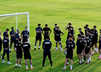لاعبو الزمالك في التدريبات